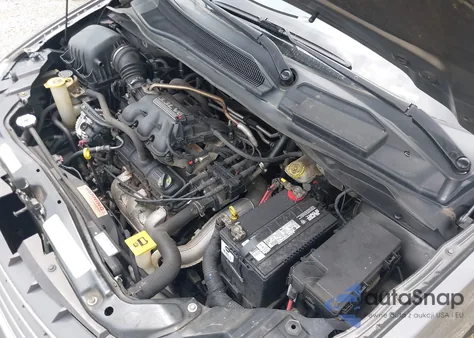 2010 Chrysler Town & Country Lx from USA, damaged, VIN 2A4RR4DE5AR315114